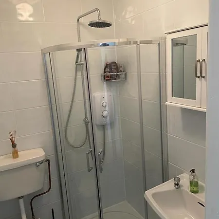 Beautiful One Bedroom In Appartement